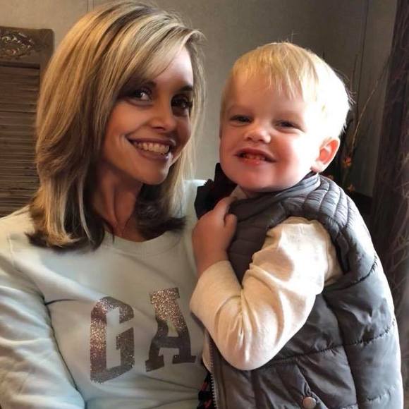 Meet your Posher, Lora - Picture 1 of 1